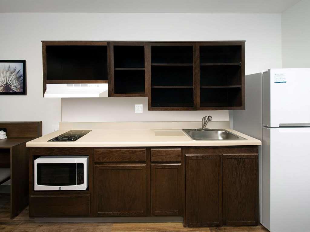 Extended Stay America Select Suites - Tampa - Brandon - East Heartland Habitación foto